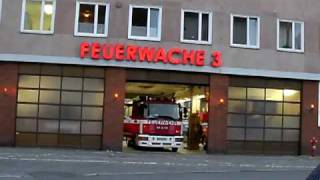 Einsatzfahrt LF Feuerwache 3 in Nürnberg