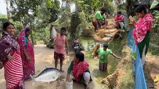 2.5 KG ওজনের পুকুর থেকে টাটকা মাছ ধরে রান্না এবং জমিয়ে খাওয়া দাওয়া ||