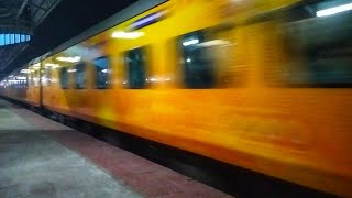 12309 Tejas Rajdhani Express || Rajendranagar (T) - New Delhi !!!