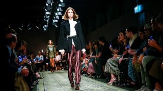 Burberry | Fall Winter 2016/2017 Full Fashion Show | Exclusive