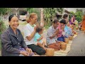 ทำบุญตักบาตร พระนวกะโครงการบรรพชาอุปสมบท จังหวัดหนองบัวลำภู