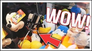 AWESOME MINI ARCADE IN BOWLING ALLEY! | Elaut Crane Game WINS!