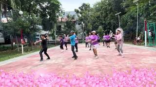 Bailando Bachata LINEDANCE/Choreo by Ira Weisburd, Raymond Sarlemijn