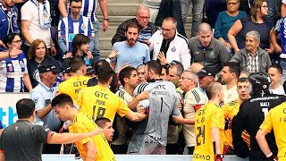 Enfrontament entre l'afició del FC Porto i Pedro Henriques