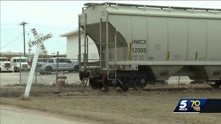 Feds shut down Blackwell railroad operator due to violations; some businesses struggle to get goods