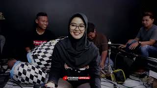 PUPU BAYU MUSIK TENGDUNG SANDIWARA VOC. AAN ANISA