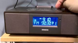 Overview of the Sangean WR-5 radio with iPod dock