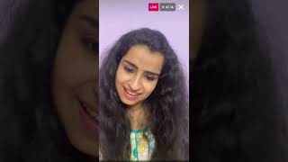 Sivaangi Singing Nee Paartha Vizhigal Song In Instagram Live