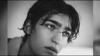 18-year-old becomes supermodel after getting discovered on TikTok