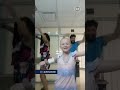 Es enfermero y compartió un divertido baile con una niña en su última quimioterapia