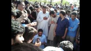 Mir Hassan Mir reciting Ustad Sibte Jafar's Kalam inside Grave of Ustad (19-03-2013)