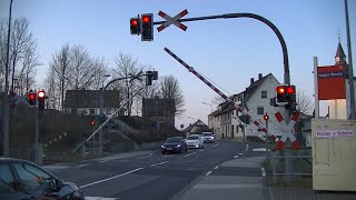 Spoorwegovergang Haiger (D) // Railroad crossing // Bahnübergang