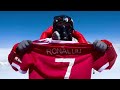 Chinese fan shows Cristiano Ronaldo's Manchester United Shirt on world's highest peak 球迷在珠穆朗玛峰展示C罗球衣