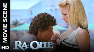 Shah Rukh's looses his car keys | RA.One | Movie Scene