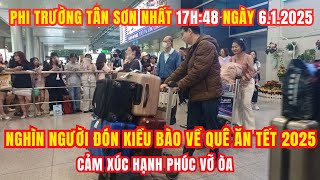 Phi trường Tân Sơn Nhất nghìn người đón kiều bào về quê ăn Tết 2025, cảm xúc hạnh phúc vỡ òa