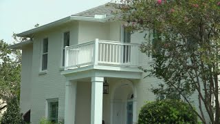 Experts suggest buying a home over renting in Duval County in 2025. Here's why