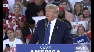 Trump utterly HUMILIATES himself at disastrous rally appearance