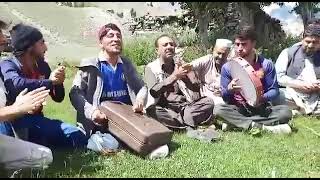 Khawar And Farsi mix Song  by ||Basharat Hussain Basri || Siyar hassan