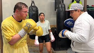 CANELO TEACHES AMATEUR BOXER A BOXING HOW LESSON! HOW TO BLOCK & COUNTER
