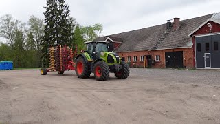 Esittelyssä Claas Axion 850 ja Väderstad Carrier XT 525