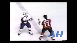 NHL Jan. 4, 1990 Tony Twist,STL v Craig Berube,PHI St. Louis Blues Philadelphia Flyers