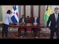 envivo presidente abinader recibe a su homólogo de guyana mohamed irfaan ali. firma instrumentos