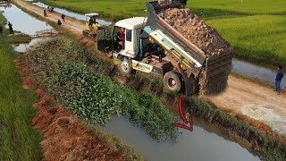 Start incredible new PROJECT! Power machinery, dump trucks \u0026 dozer fill-up dirt on drainage perfect