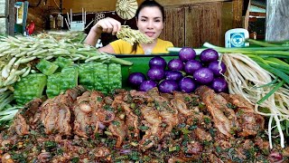 ก้อยกุ้งใหญ่หอมเครื่องเน้นๆข้าวเหนียวฮ้อนๆเเกล้มดอกข่าผักสด|ส้มซ่าพาเเซ่บ 29 สิงหาคม ค.ศ. 2023