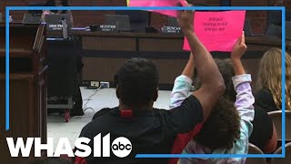 Spanish class cut from Louisville middle school, students demand to get it back