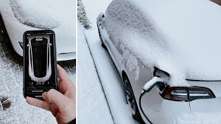 Removing Snow off a Tesla #shorts