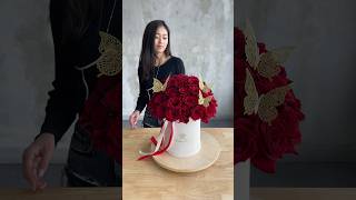 Making an arrangement #florist #flowerarrangement #flowers #flowershop #floristsandflowers #rose