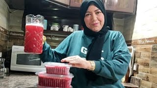 هاتي كيلو فراوله🍓 وبعشره جنيه كركديه واعملي شربات الفراوله وروقي علي زوجك والعيال  طول شهر رمضان بيه