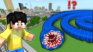 How Long Can The Worm Get in Minecraft! (Tagalog)