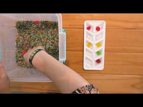 What is the multisensory approach in teaching?