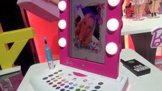 Barbie Digital Makeover Mirror