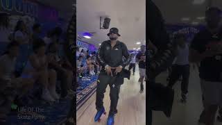 USHER IS BUTTER ON ROLLER SKATES  #usher #usherchallenge #rollerskating #youtubeshorts