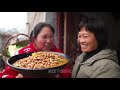 pangmei cuisine make pork stomach and fungus soup and fermented beans