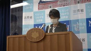 望月記者が聞く　日本育ちのクルド人青年に入管職員が「他国へ行ってよ」　事実を把握しているか問われ上川法相は…