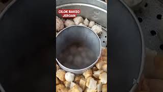 Cilok Bakso Jeroan Yang Bikin Antri Sepanjang Jalan. #shorts #foodie #streetfood #short