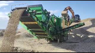 McCloskey C2 cone crusher with sorting 01