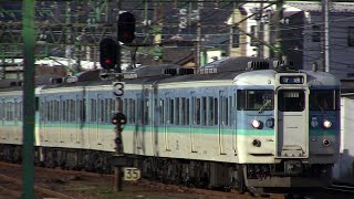 JR東日本 115系6両（長野色）直江津駅到着 -2015.02.22-