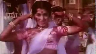 Layi Hai Hazaron Rang Holi | Asha Bhosle |   Music Ravi | Phool Aur Patthar 1966