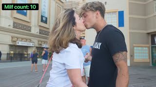 10 Minutes of Kissing moms...