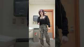 GETTING STURDY AT SCHOOL #school #shorts #trending #fyp #trend #viral #dancevideo #foryou #dance