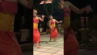 Traditional Dance in Bali: Culture and Art in Motion #BaliDance #CulturalShow #BalineseArt