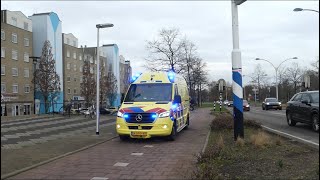 [LUCHTHOORN/FIETSPAD] Ambulance 17-123 met spoed naar een melding in Hellevoetsluis!