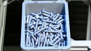 Bin picking of screws | KEYENCE RB Series 3D VGR