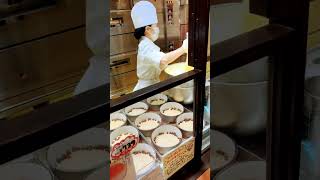 How to make #rikuro #cheesecake at #osakatravel #japan 🇯🇵