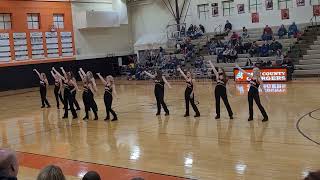 bchs cheerleaders dancing