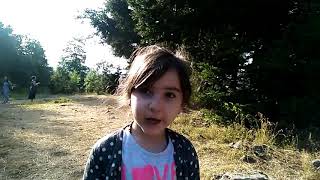 პატარა ბლოგერი😁ჩემი მეტიჩარა (ზაფხული.ბაკურიანის პარკი)